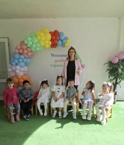1 - ДГ Мир - Каменари, Елена